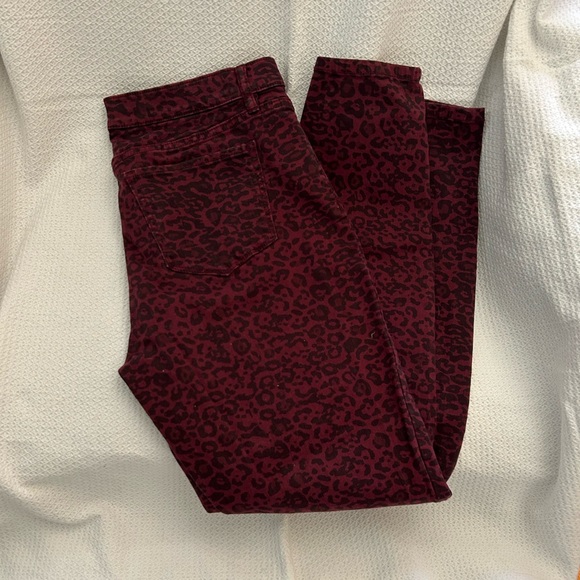 🎃 Burgundy cheetah print, super skinny jeans. 🎃 - Picture 2 of 7